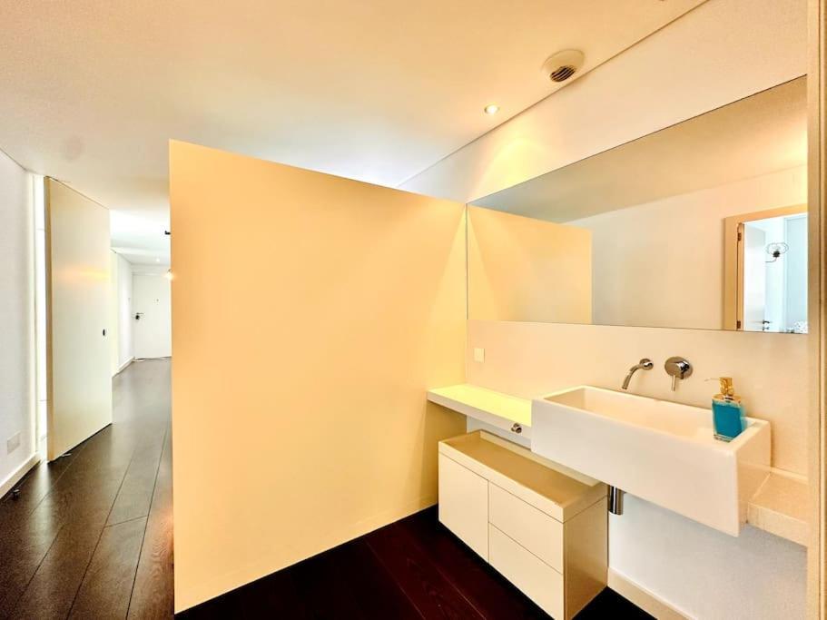 Marina Expo Apartment Лиссабон Экстерьер фото